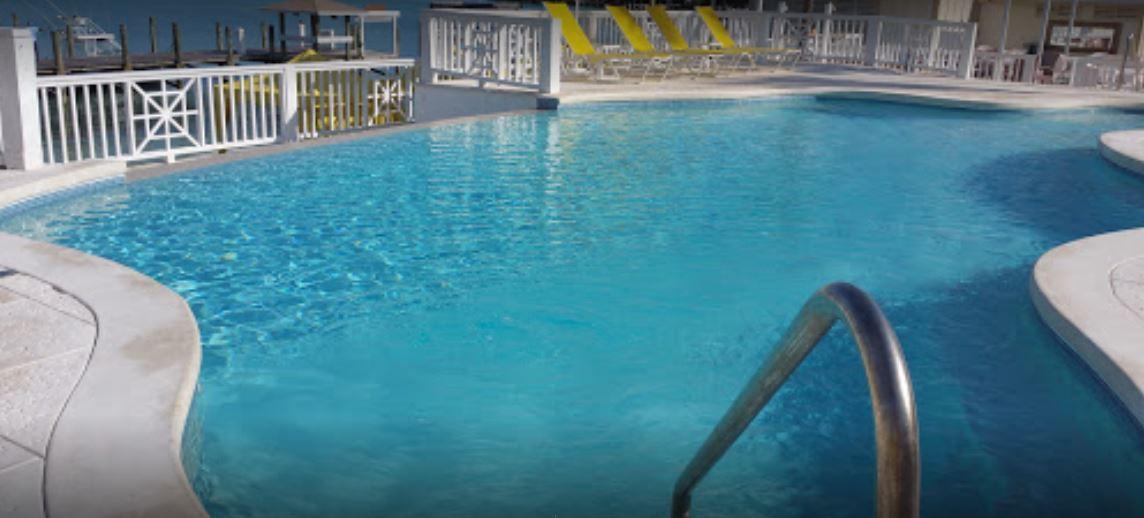 Romora Bay Resort & Marina Dunmore Town Exterior foto