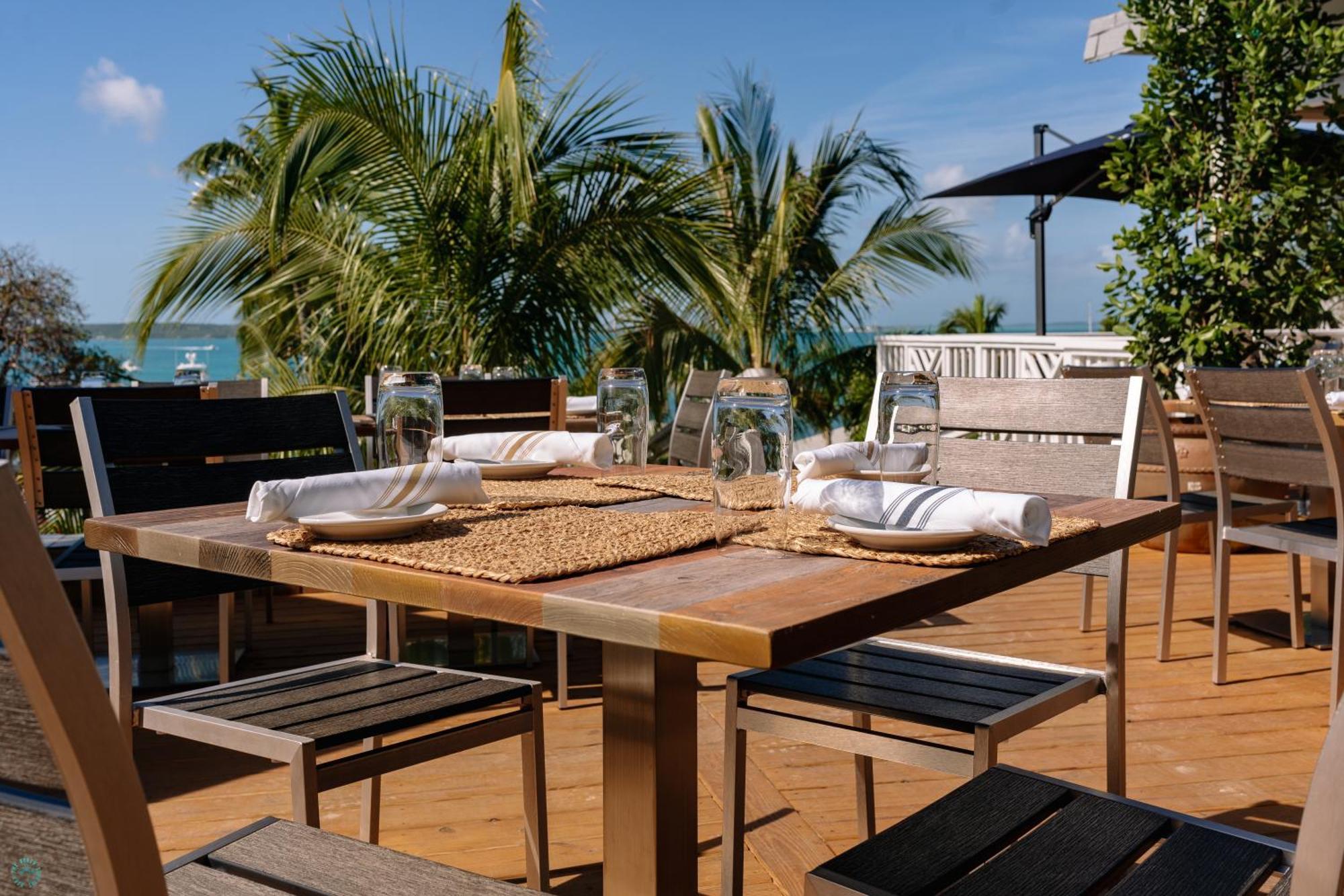Romora Bay Resort & Marina Dunmore Town Exterior foto
