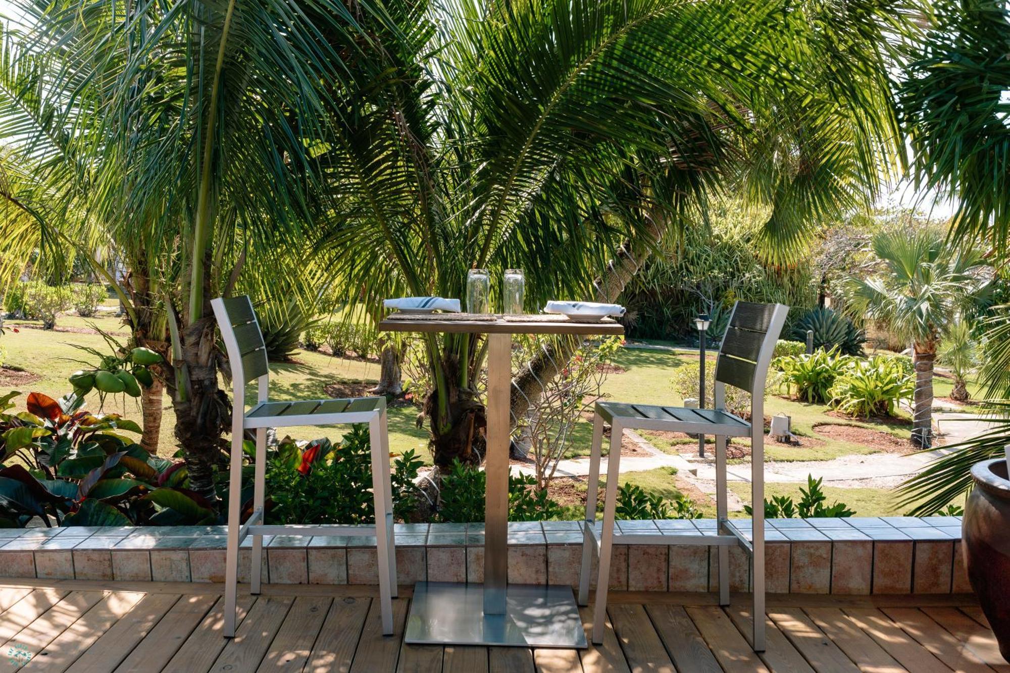 Romora Bay Resort & Marina Dunmore Town Exterior foto
