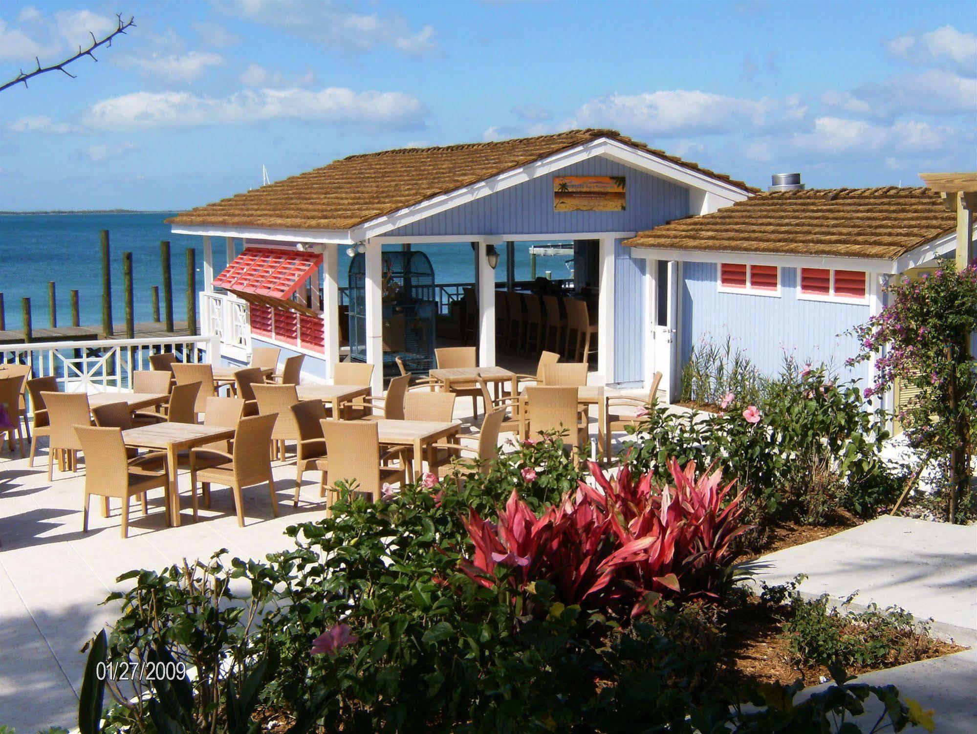Romora Bay Resort & Marina Dunmore Town Exterior foto