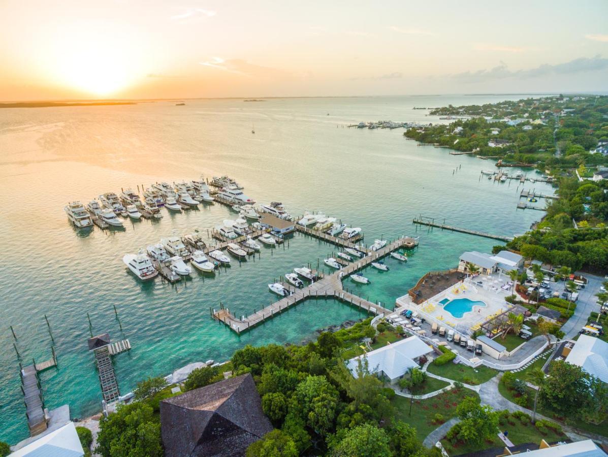Romora Bay Resort & Marina Dunmore Town Exterior foto